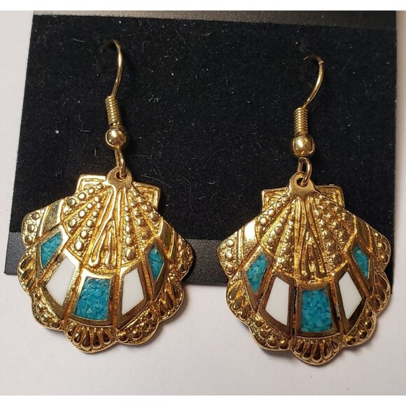 Vintage 1980's Signed COP co.90 Shell Dangle Enamal Gold Tone Earrings - Picture 4 of 15